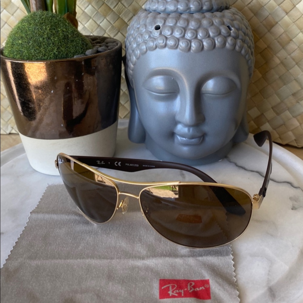 Ray-Ban Preloved Unisex Polarized Sunglasses